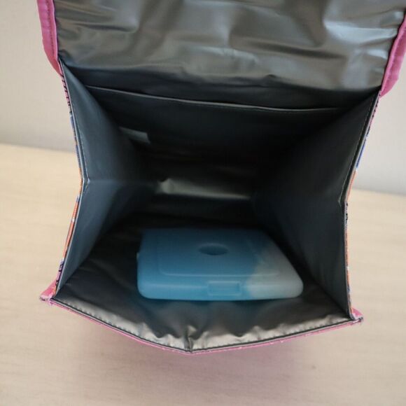 Betsey Johnson TBJ-1299 Pink Embroidered Hearts N/S Flap Lunch Tote Bag - Picture 5 of 8